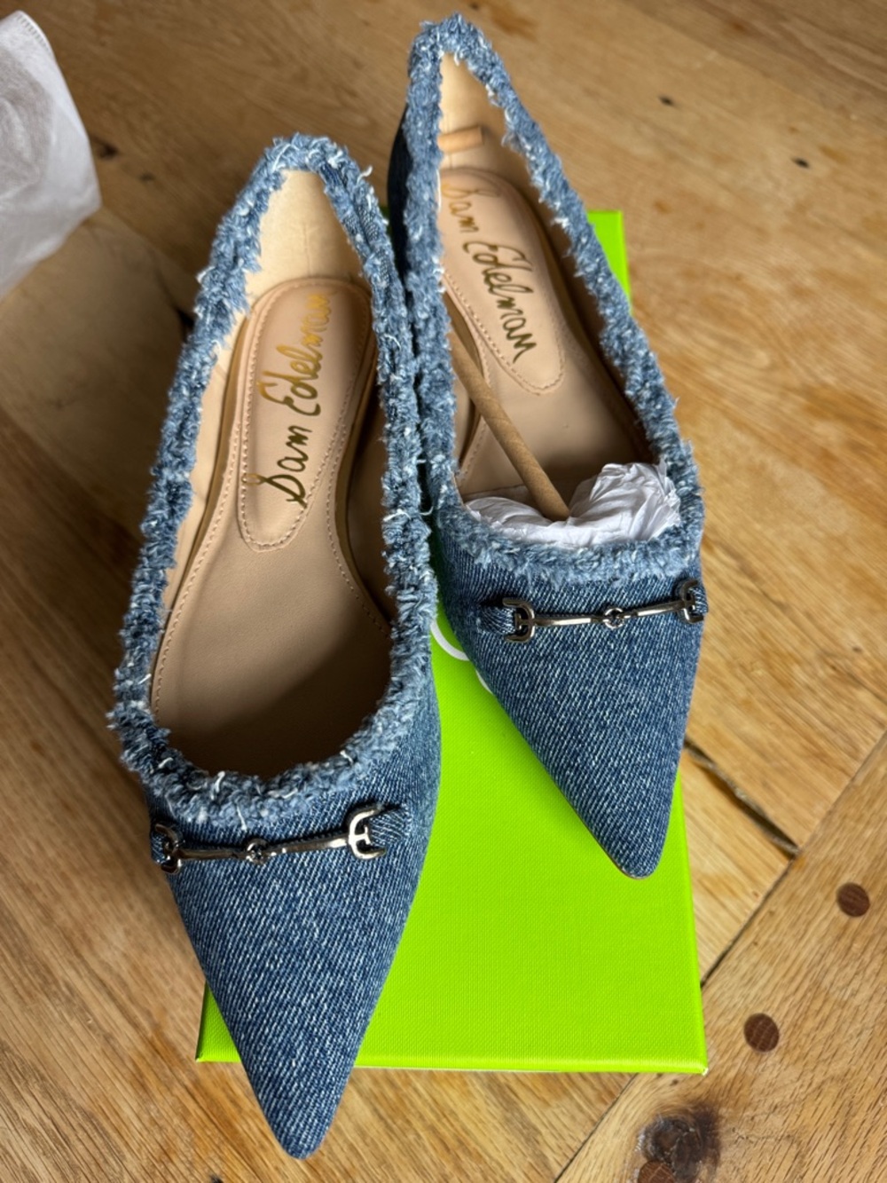 New in Box Sam Edelman shoe, 6.5 - Picture 2 of 7